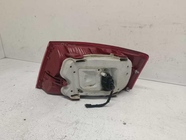 FEU ARRIERE GAUCHE AUDI - Vue 2